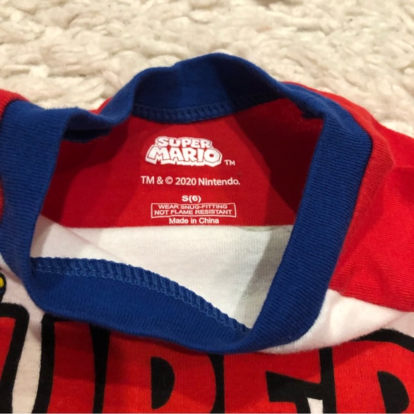 Super Mario Bros. pajama top boys size 6 - Picture 3 of 5